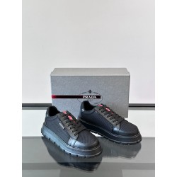 프라다 Prada 스니커즈