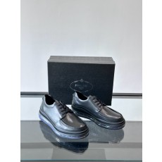 프라다 Prada 스니커즈