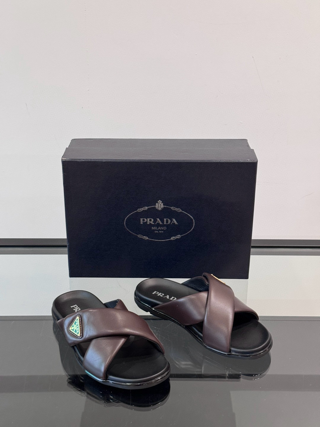 프라다 Prada 슬리퍼