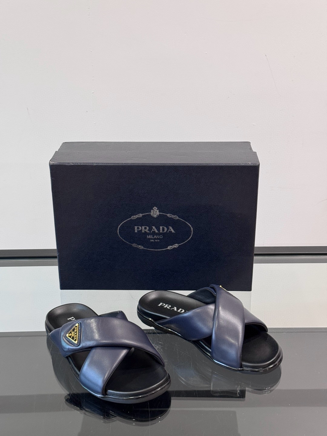 프라다 Prada 슬리퍼