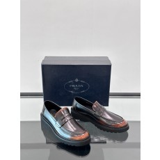 프라다 Prada 로퍼 슈즈