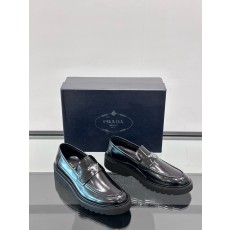 프라다 Prada 로퍼 슈즈