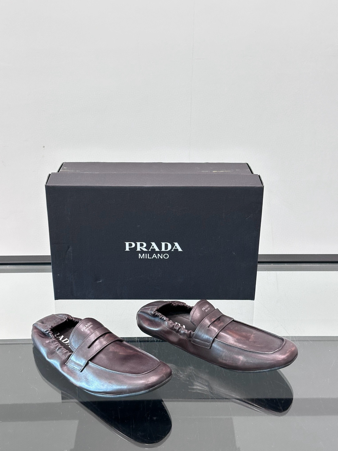 프라다 Prada 로퍼