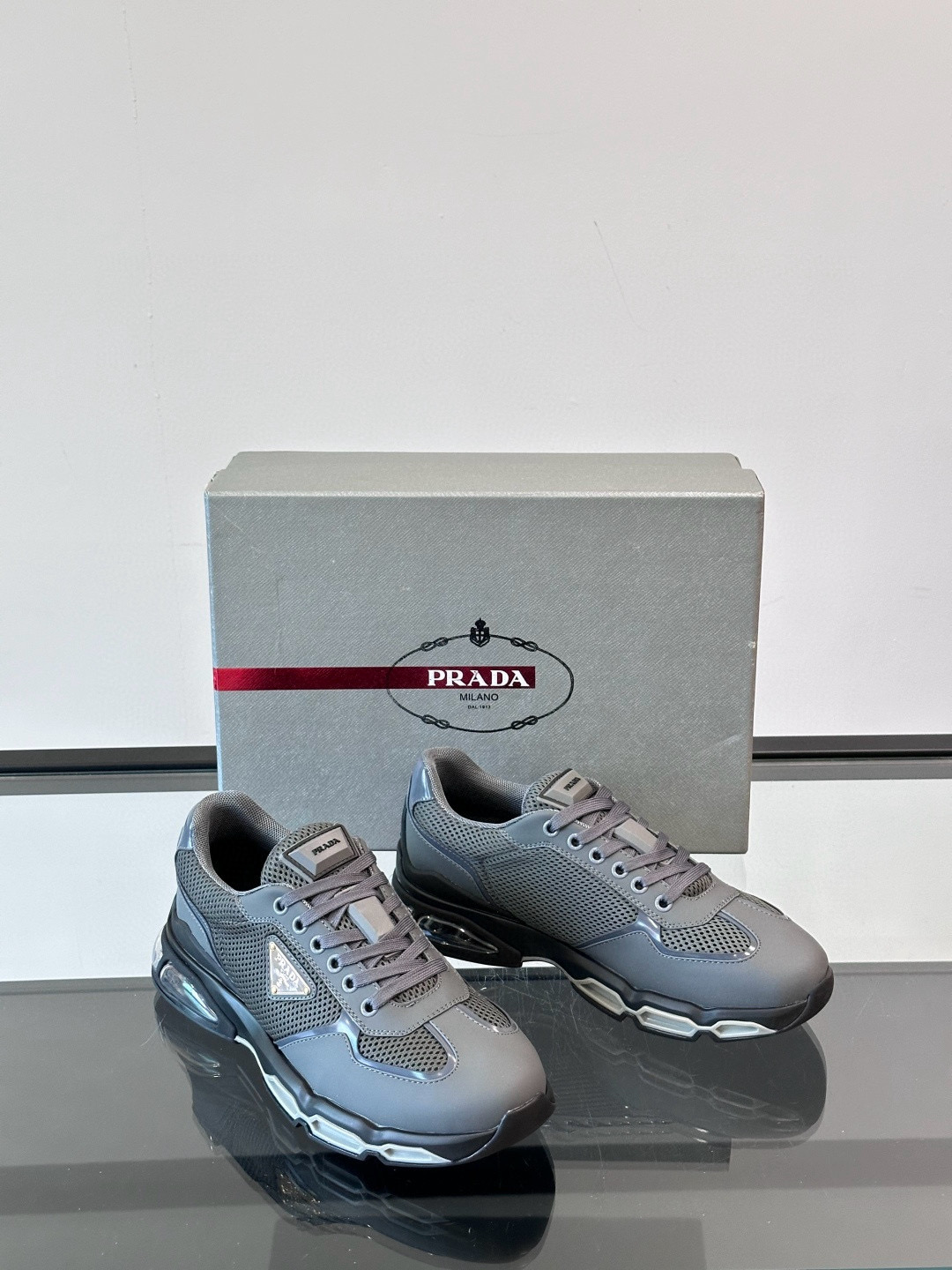 프라다 Prada 스니커즈