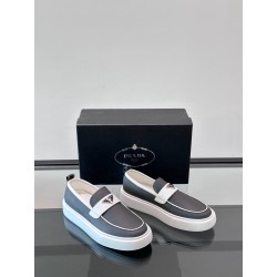 프라다 Prada 로퍼 슈즈