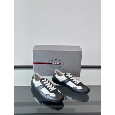 프라다 Prada 스니커즈