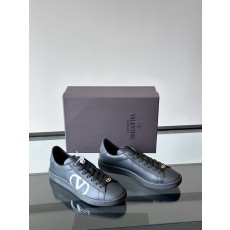 발렌티노 Valentino Garavani Royco 스니커즈 Black