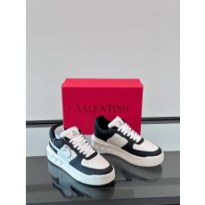 발렌티노 Valentino 스니커즈