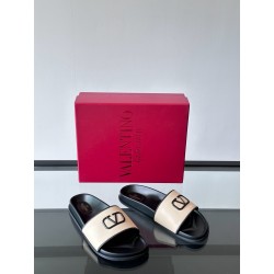 발렌티노 Valentino 슬리퍼