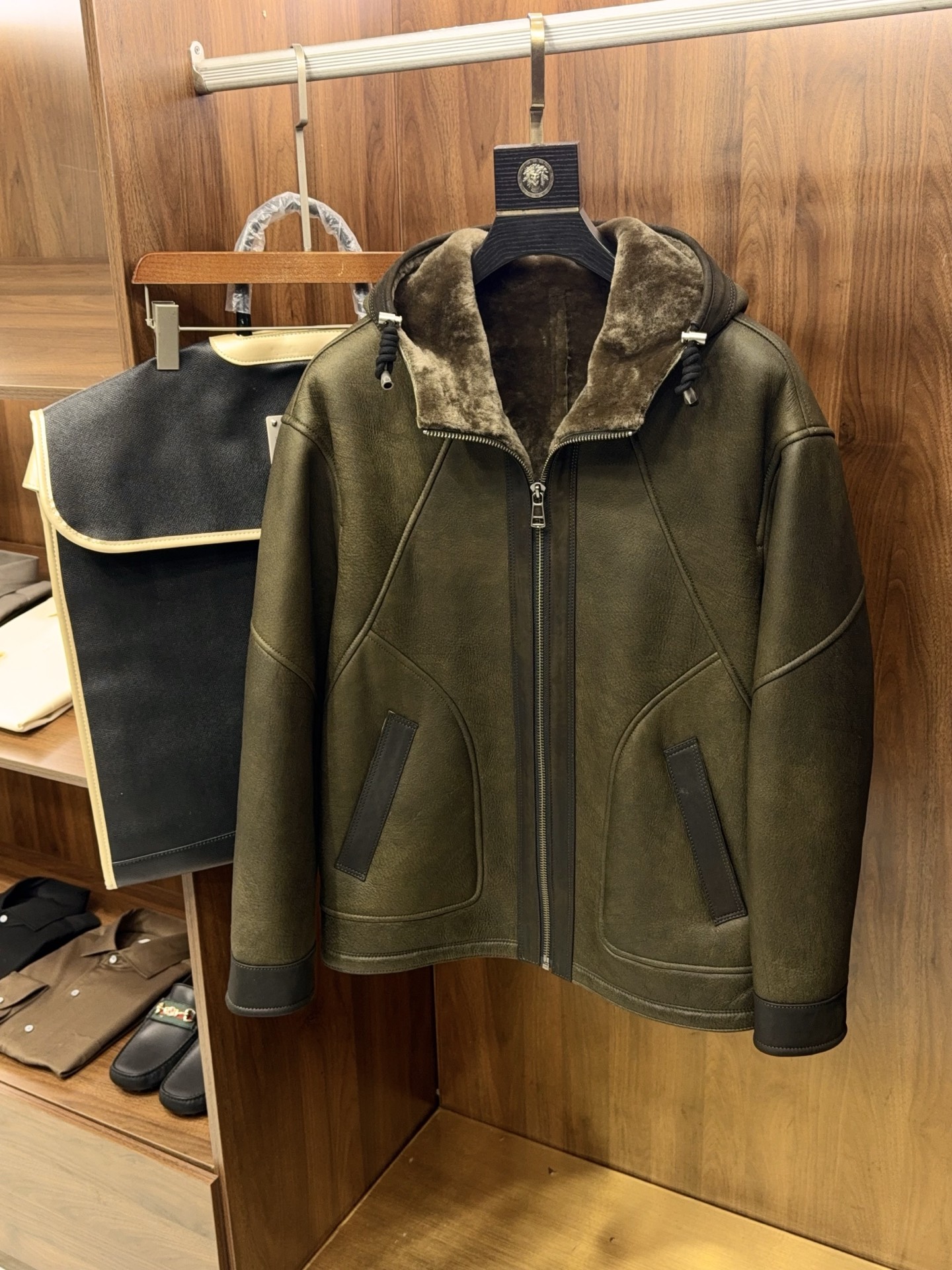 루이비통 Louis Vuitton 레더자켓