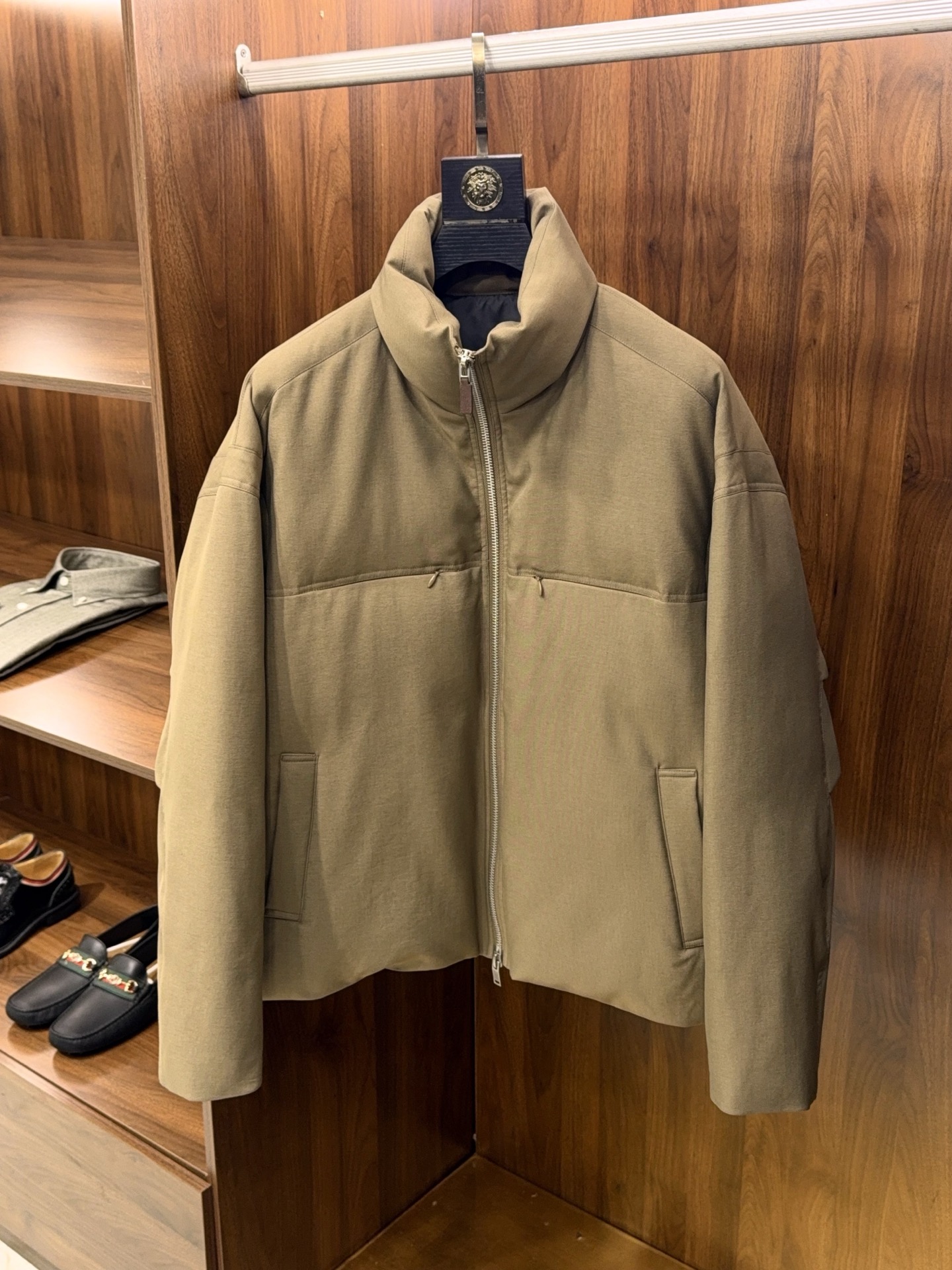 브리오니 Brioni 다운재킷