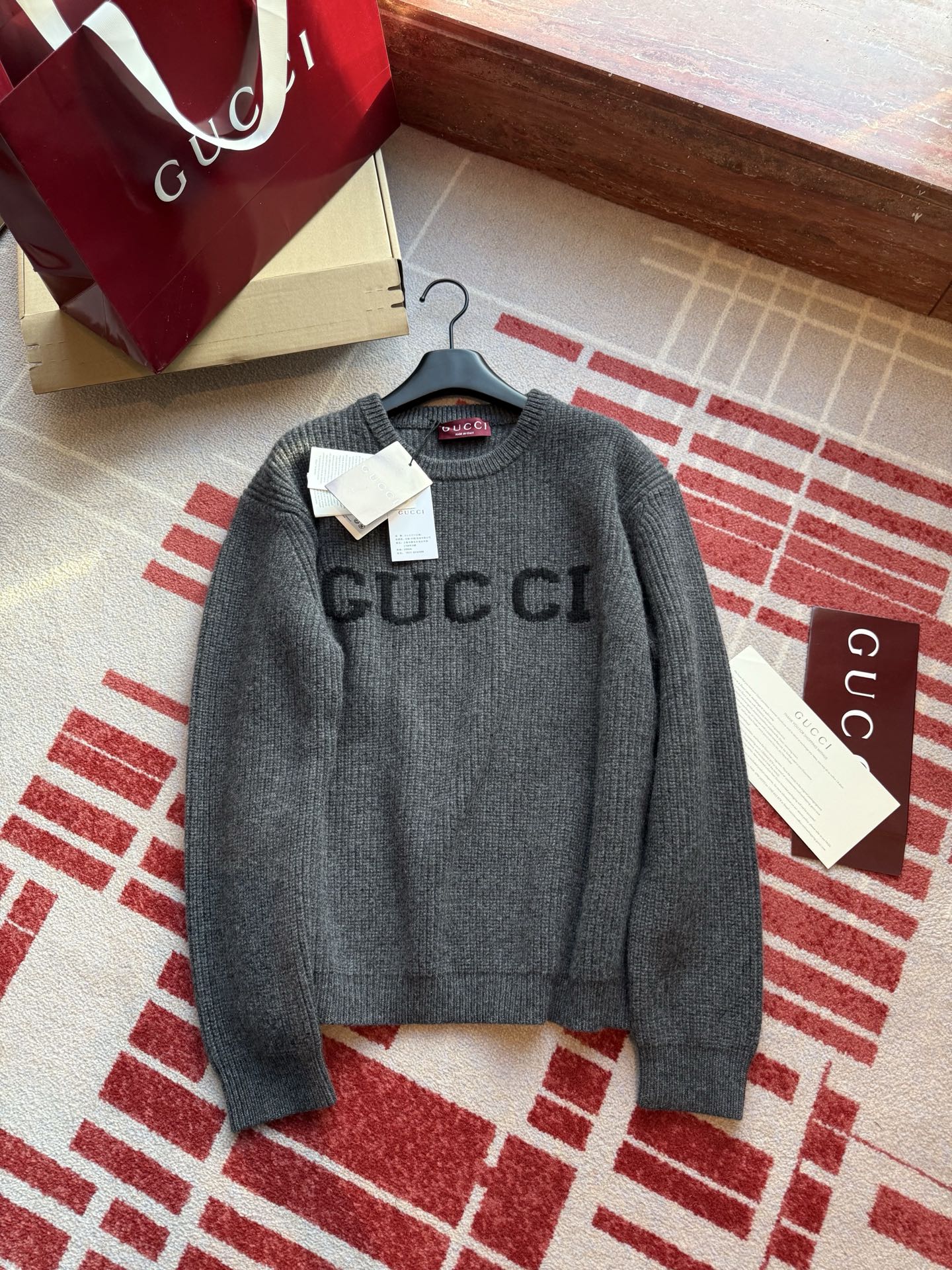 구찌 Gucci 스웨터