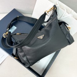 프라다 Prada 1BC264 익스플로어 라지 나파 가죽 핸드백 32cm