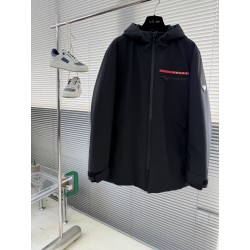 프라다 Prada 롱 다운재킷.