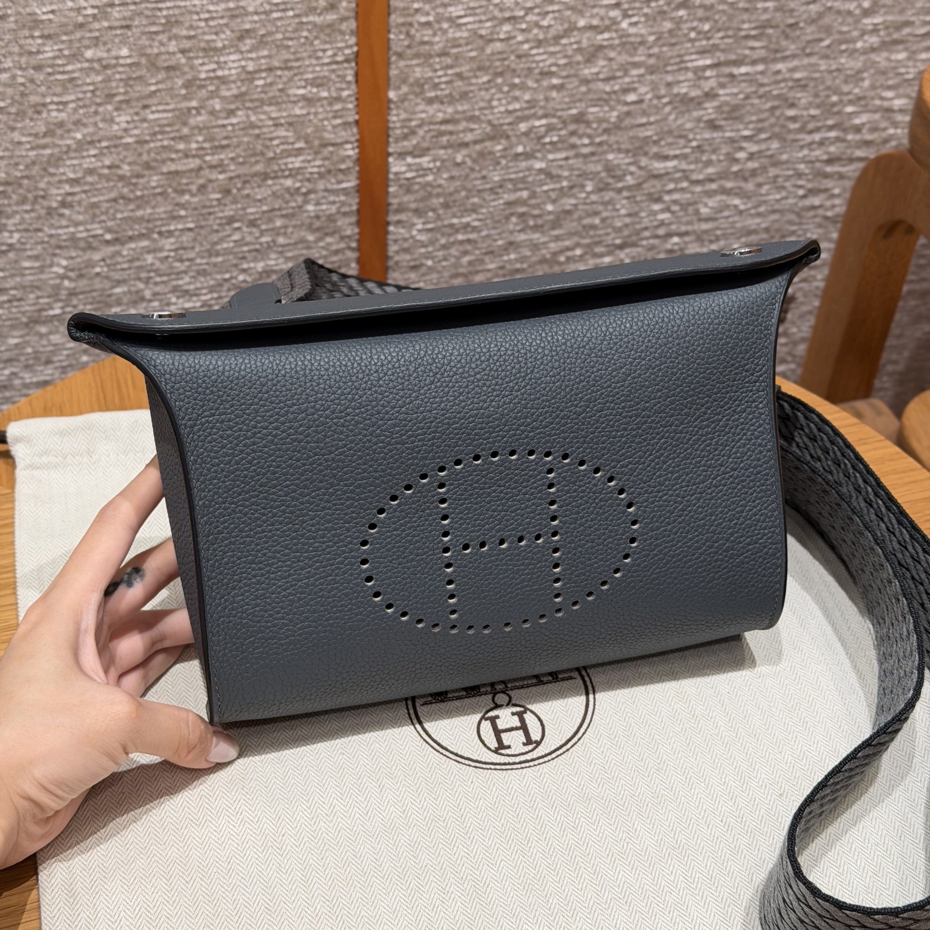 에르메스 Hermes Videpoches Togo H0 Girs Misty/silver