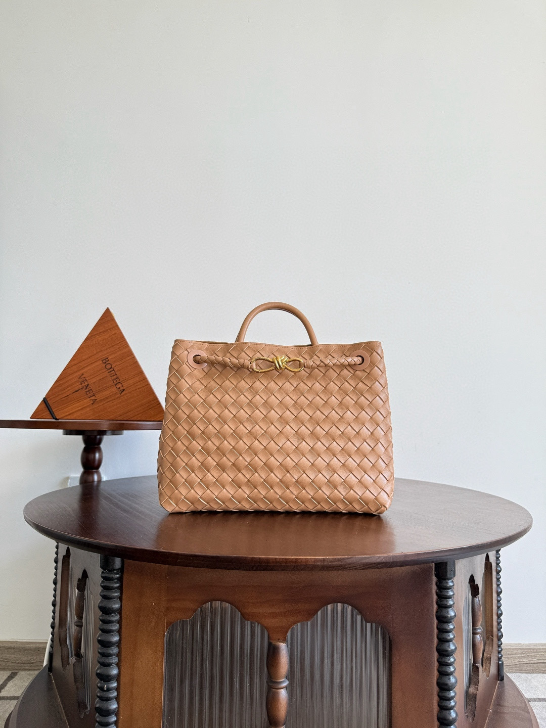 보테가 베네타 Bottega Veneta 743572 Andiamo 32cm