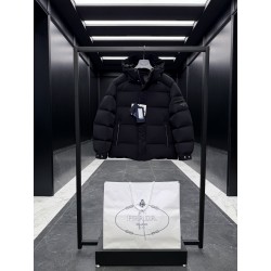 프라다 Prada 다운재킷 3300。