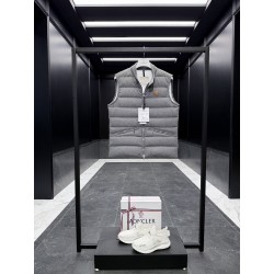 몽클레어 Moncler Gallienne  다운 베스트 조끼.