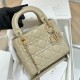 디올 Dior Mini Lady Dior Bag Beige 17cm