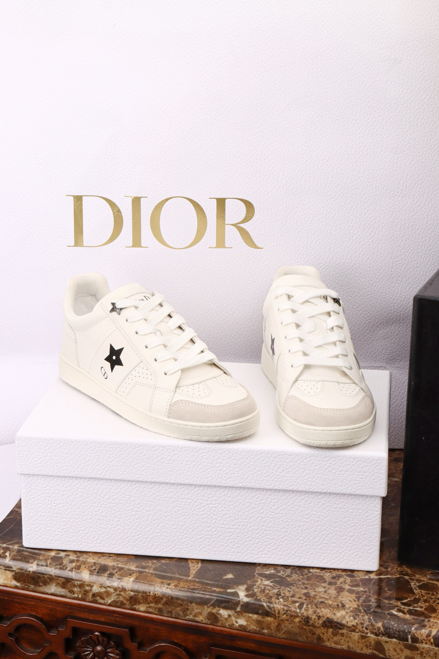 디올 Dior Star 스니커즈