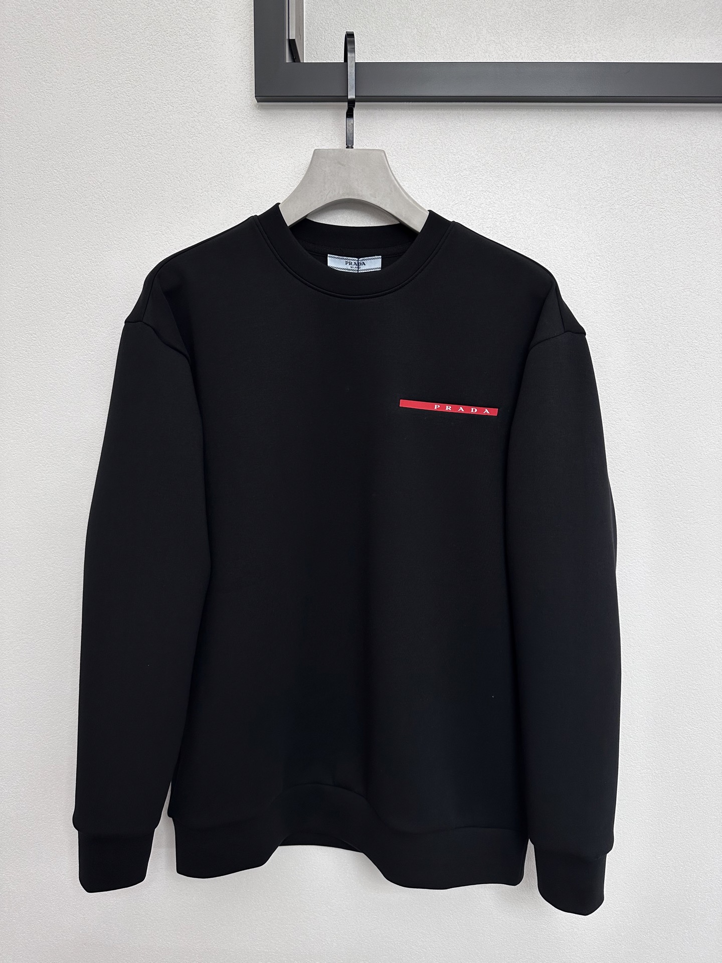 프라다 Prada 맨투맨