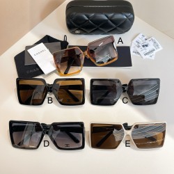 샤넬 Chanel CH9892Q 63口14-142