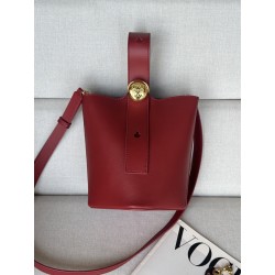 로에베 Loewe 332S Mini Pebble Bucket Bag