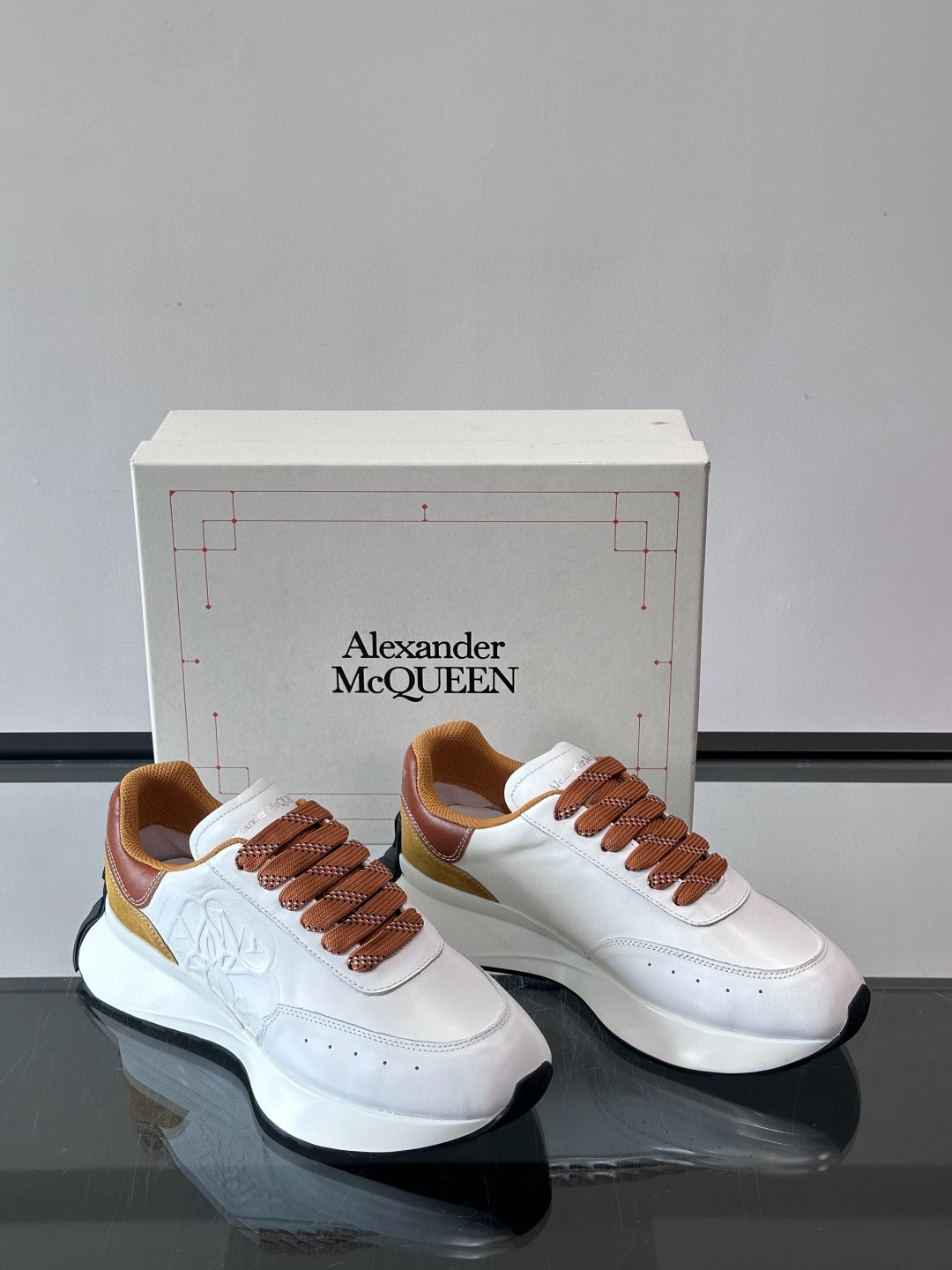 Alexander McQueen 스니커즈