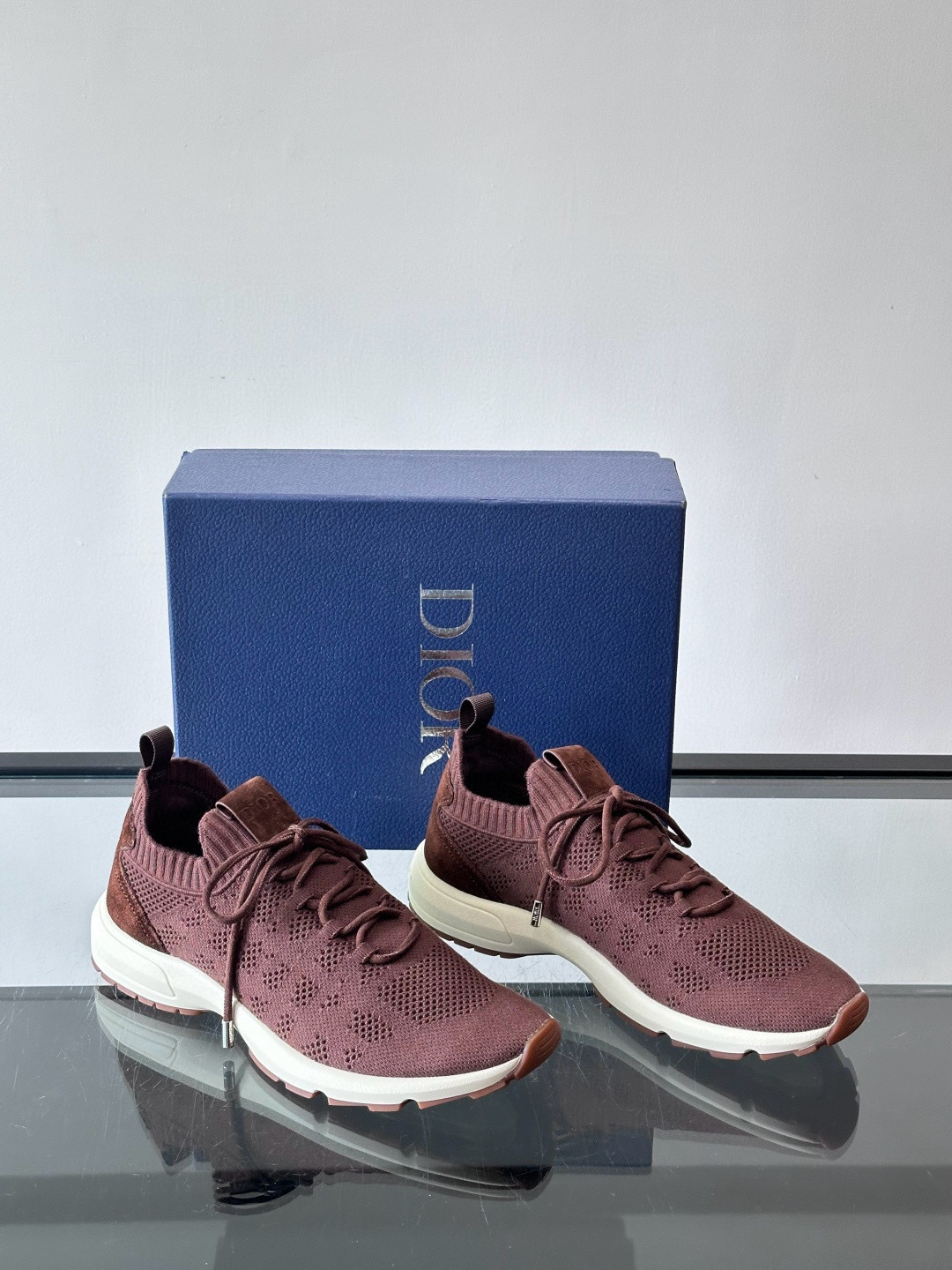 디올 Dior B80 스니커즈