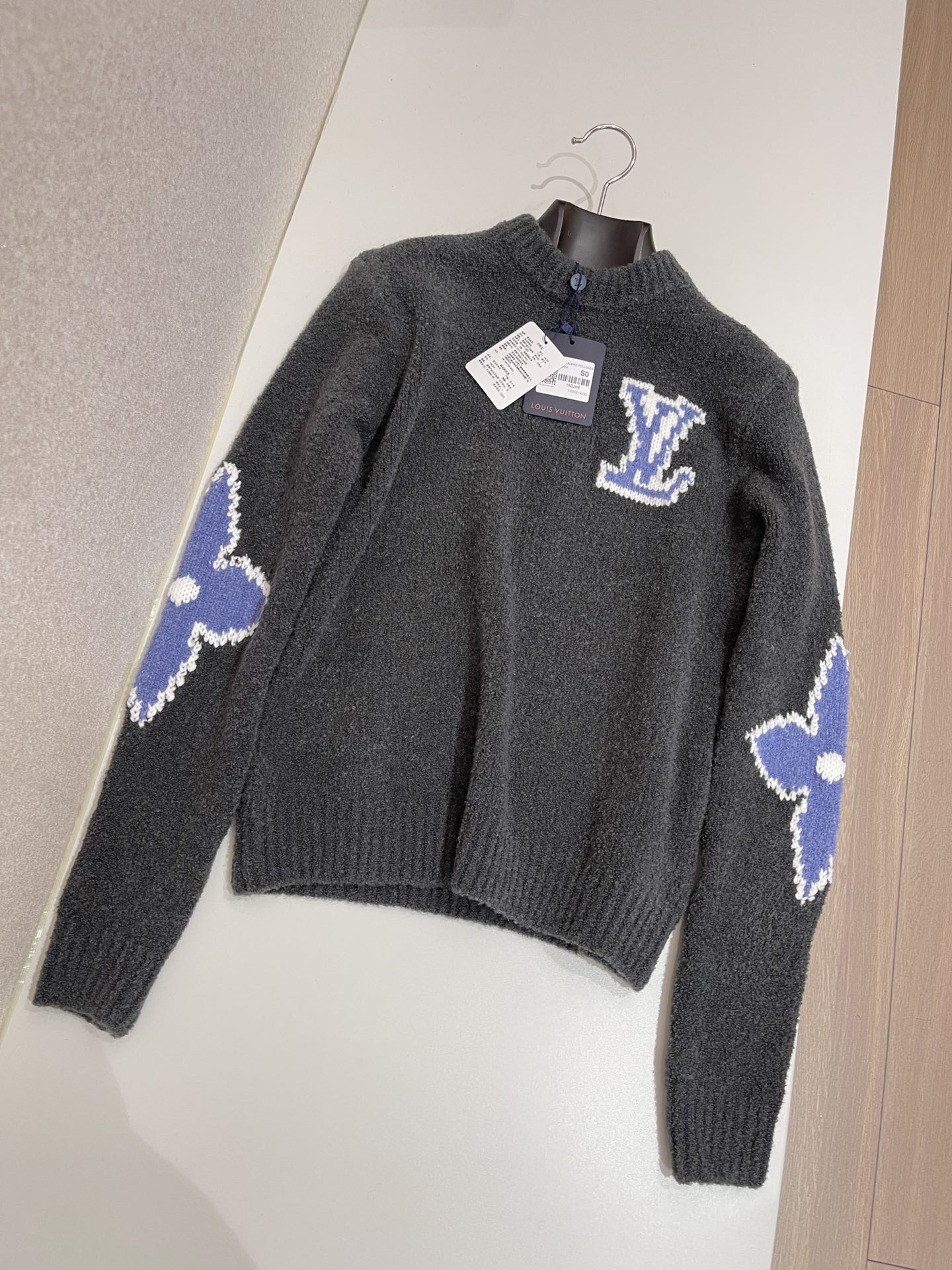 루이비통 Louis Vuitton 스웨터