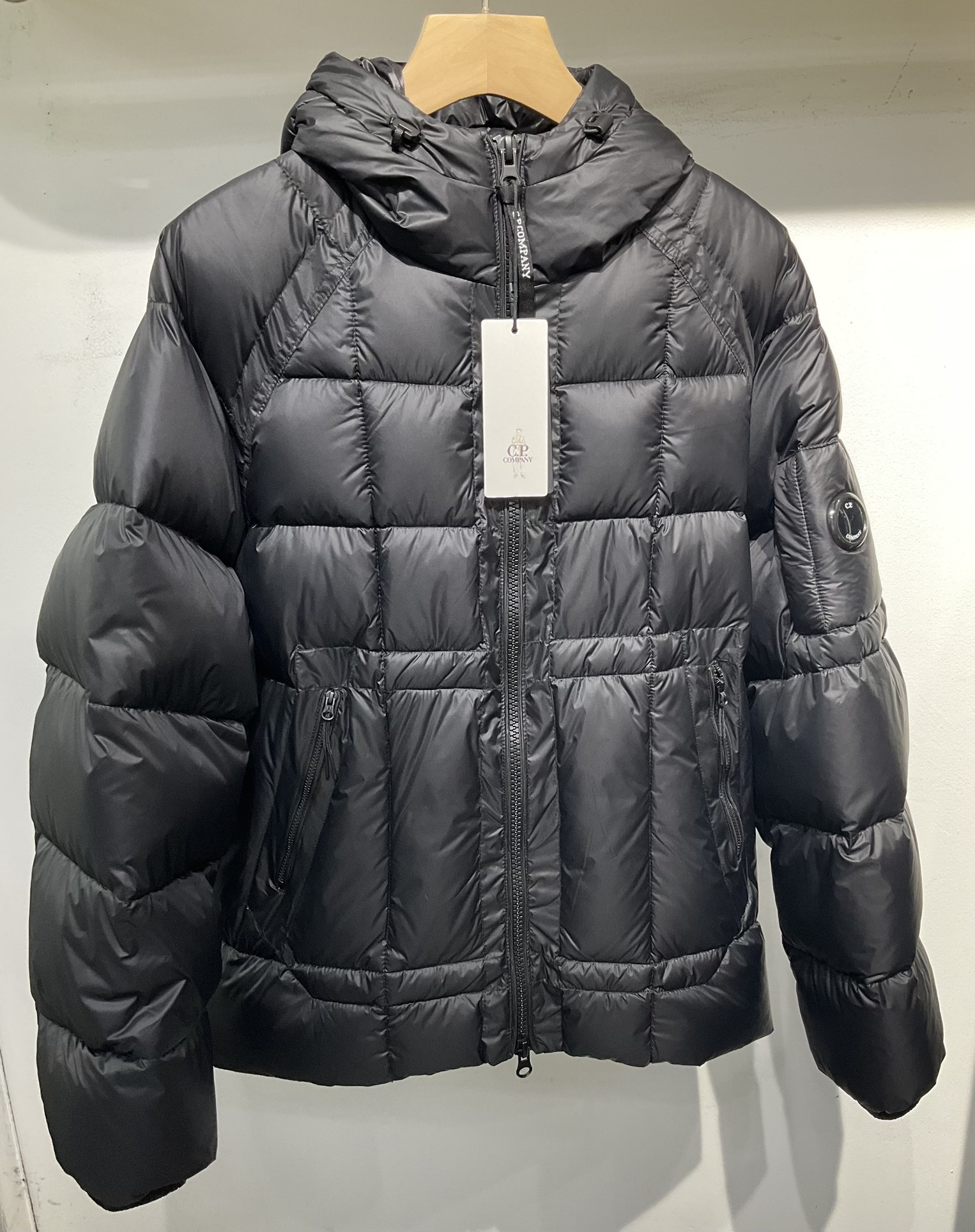 C.P. 컴퍼니 C.P. Company 다운재킷