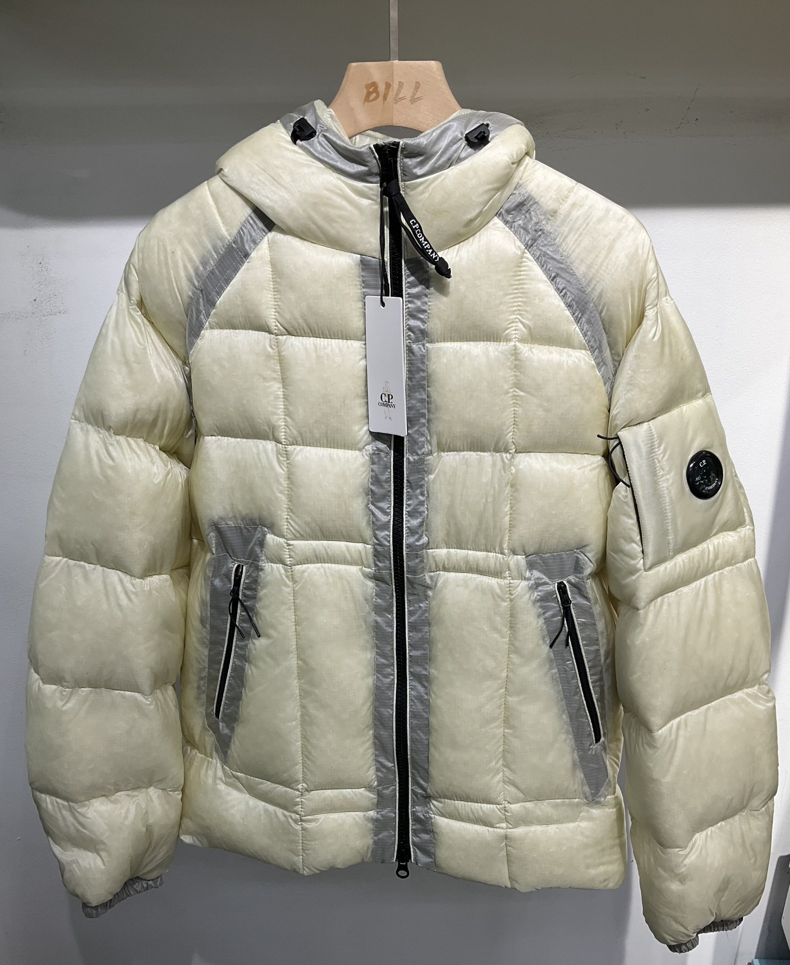 C.P. 컴퍼니 C.P. Company 다운재킷