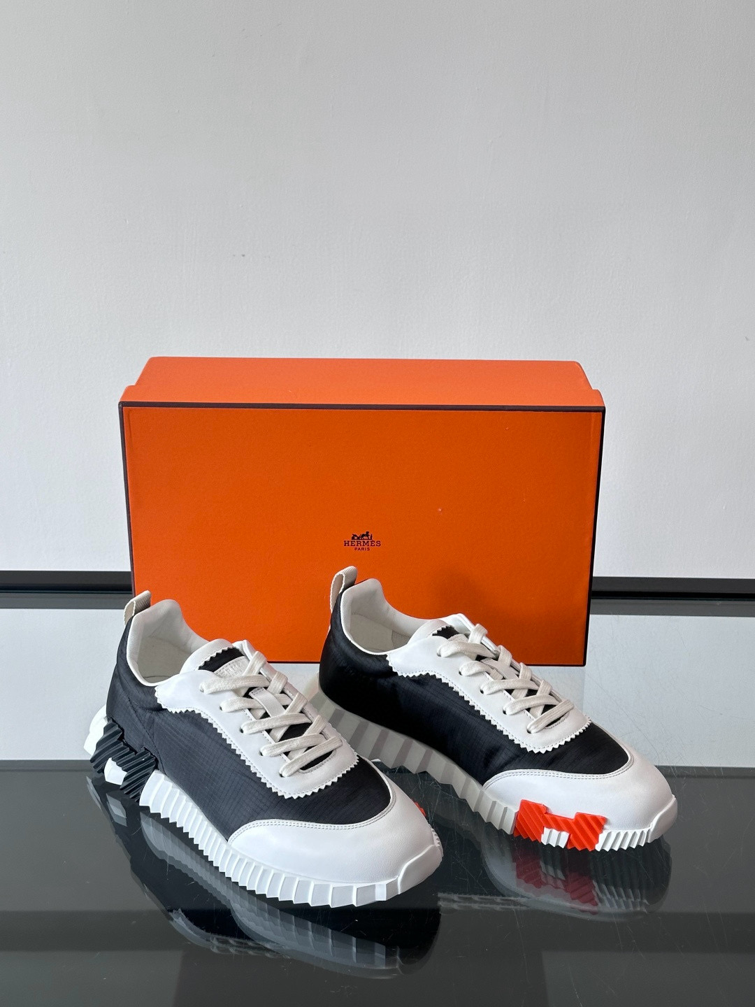 에르메스 Hermes Bouncing 스니커즈