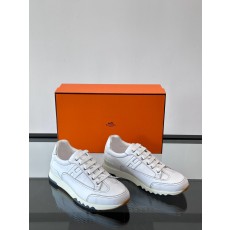 에르메스 Hermes Walkrunner 스니커즈