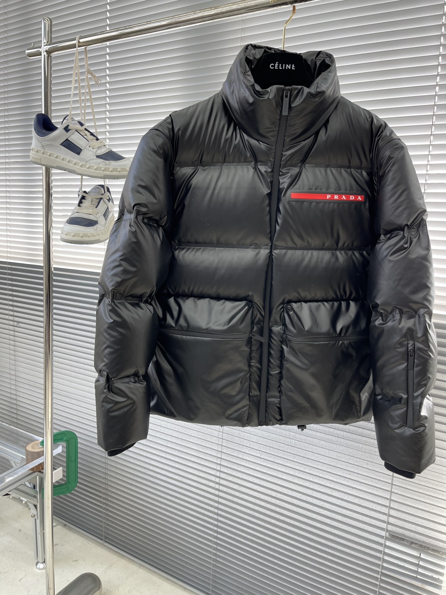 프라다 Prada 다운재킷