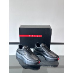 프라다 Prada 스니커즈 Black