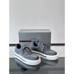 프라다 Prada 스니커즈