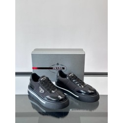 프라다 Prada 스니커즈