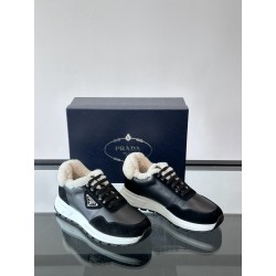 프라다 Prada 스니커즈