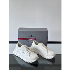 프라다 Prada 스니커즈 White