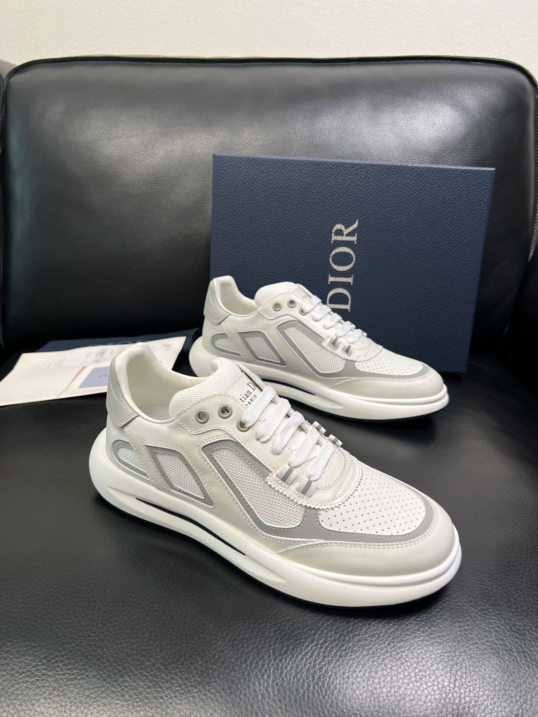 디올 Dior 스니커즈