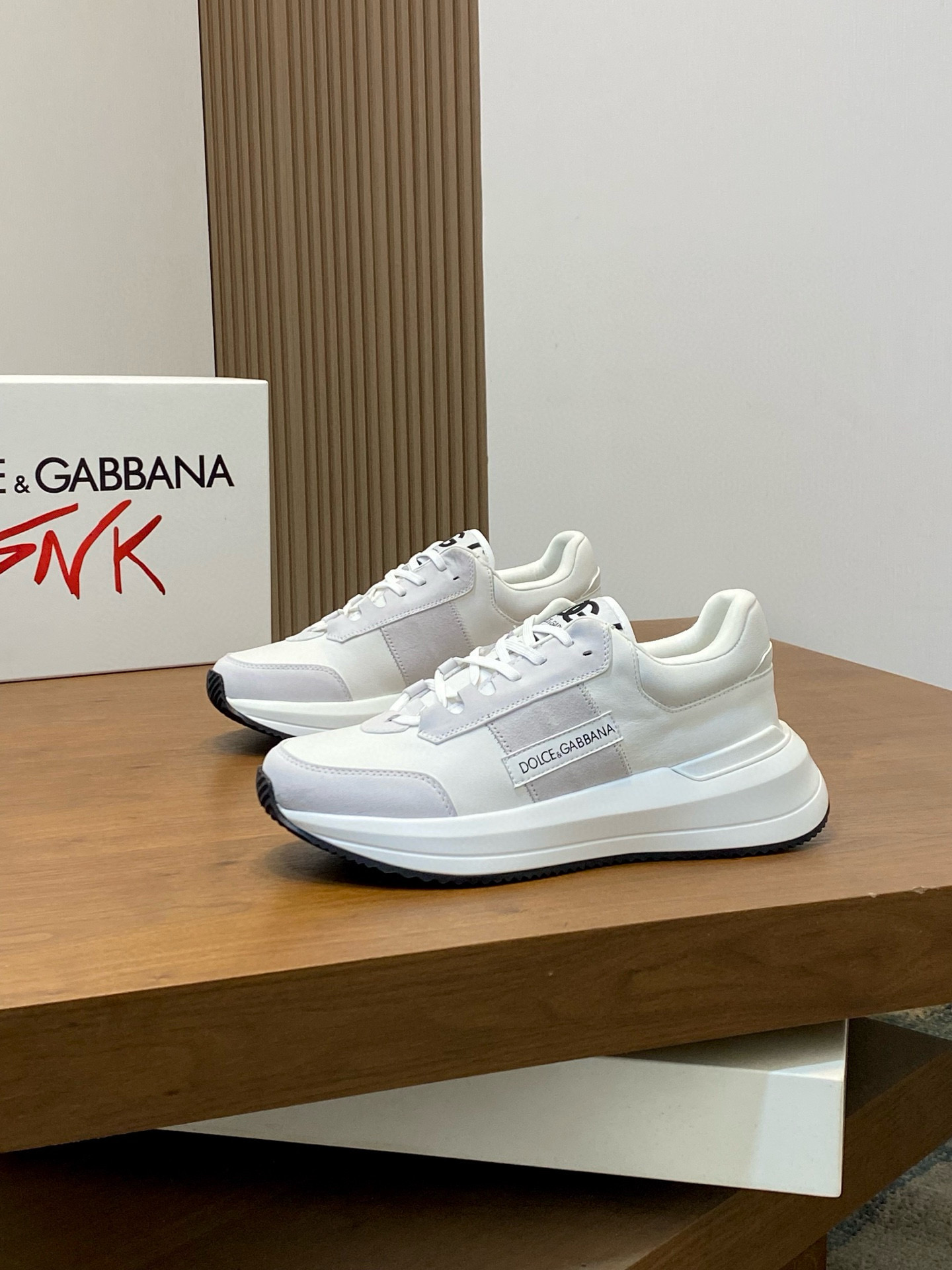 돌체앤가바나 Dolce&Gabbana Cushion 스니커즈