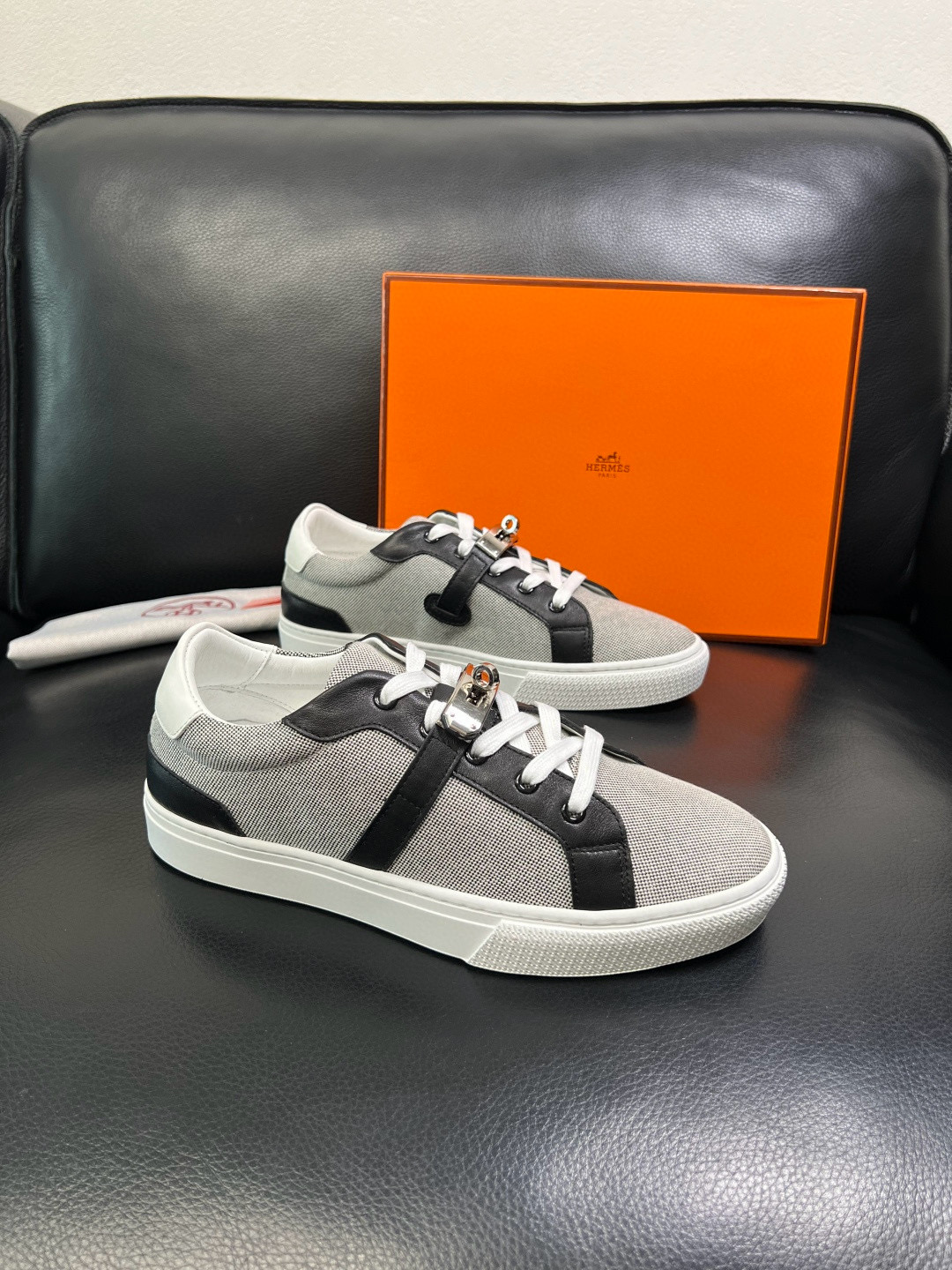 에르메스 Hermes 스니커즈