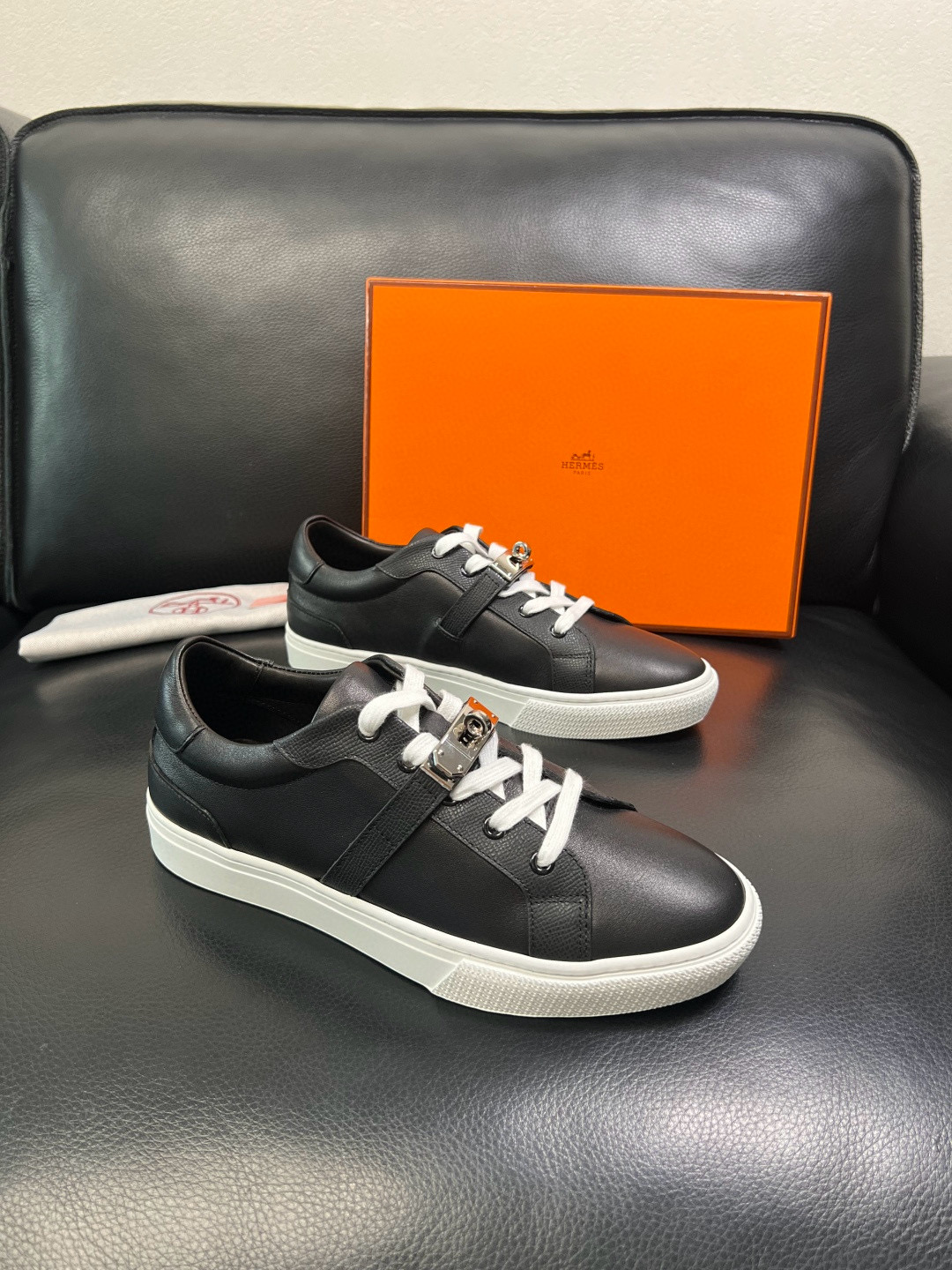 에르메스 Hermes 스니커즈