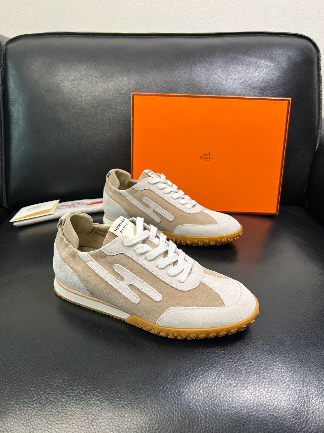 에르메스 Hermes 스니커즈