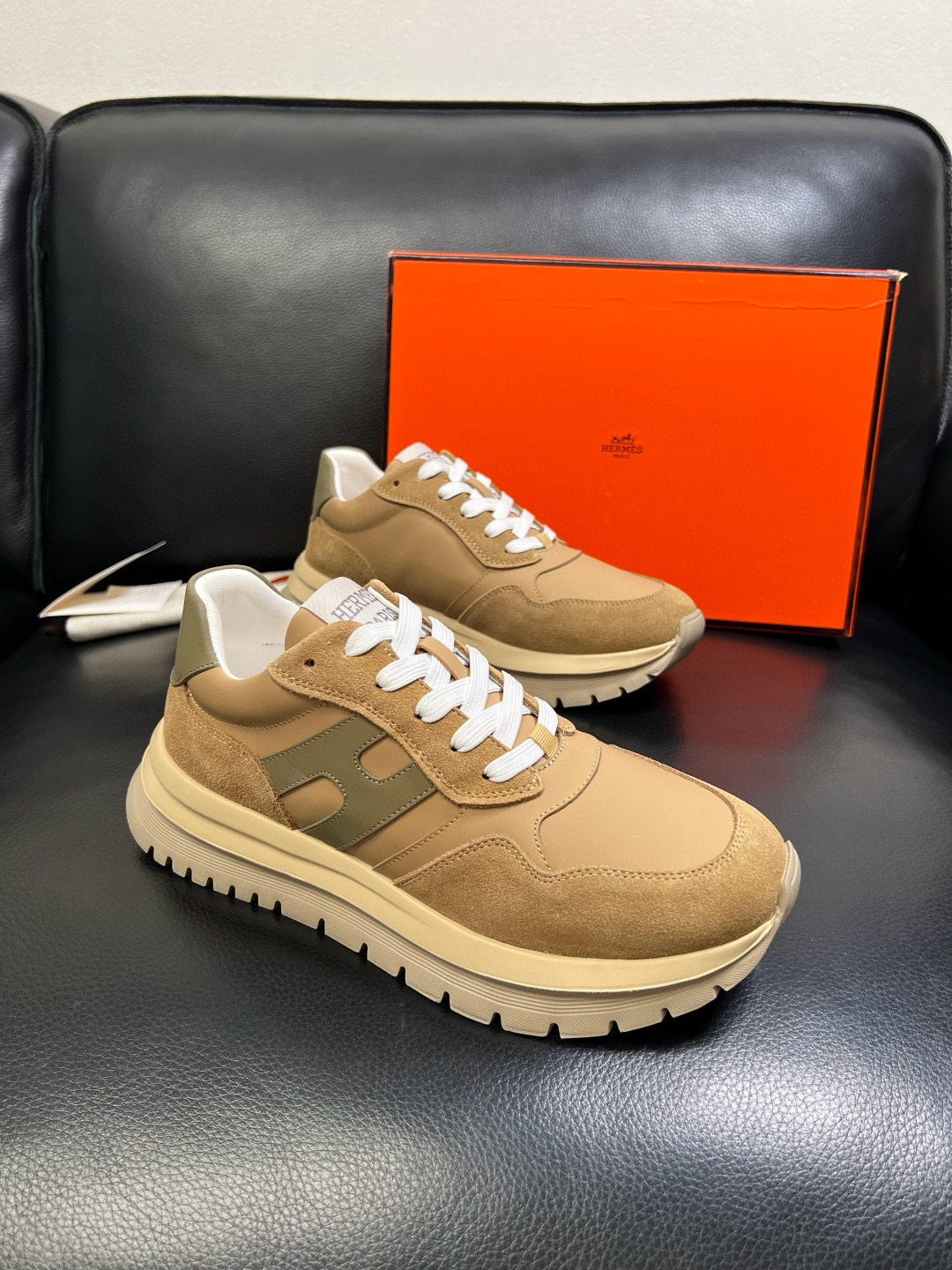 에르메스 Hermes 스니커즈