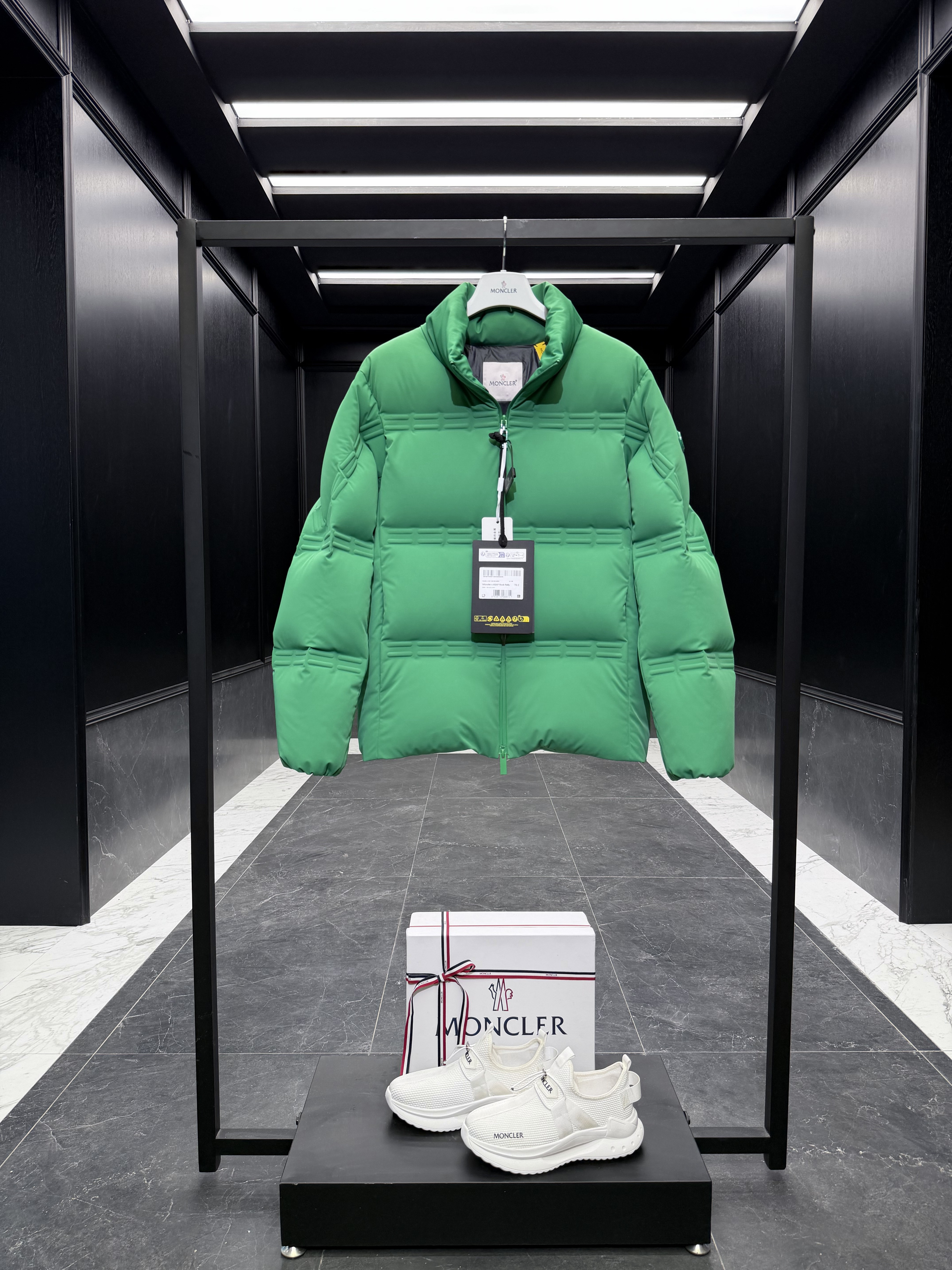 몽클레어 Moncler Rally 다운재킷