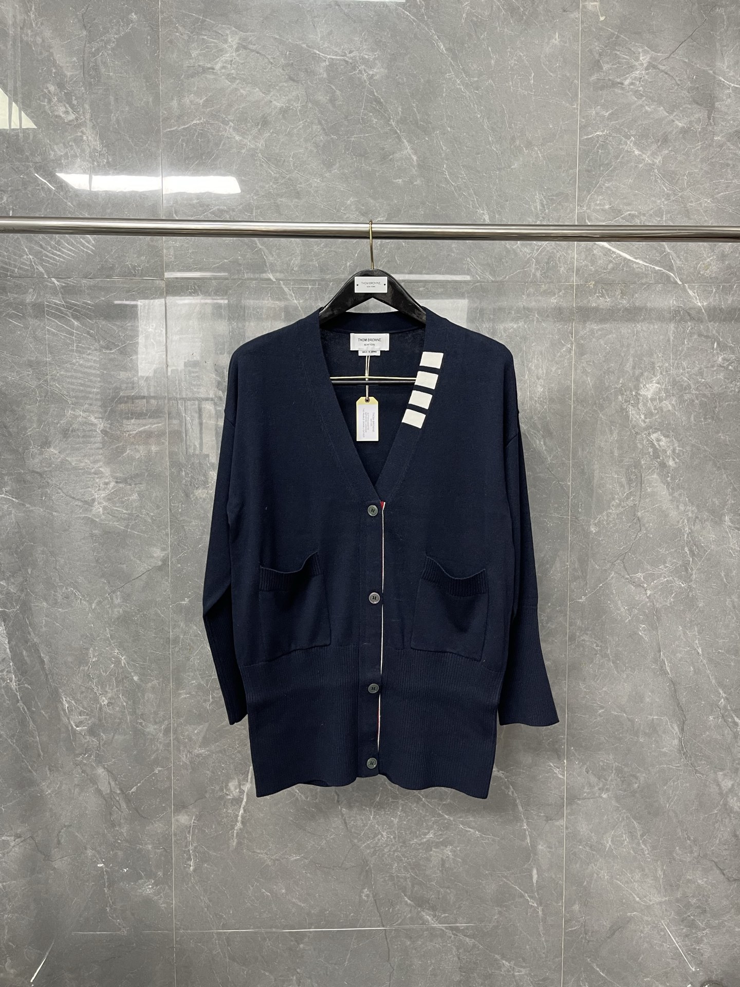 톰브라운 Thom Browne 가디건