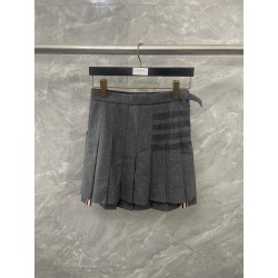 톰브라운 Thom Browne 스커트