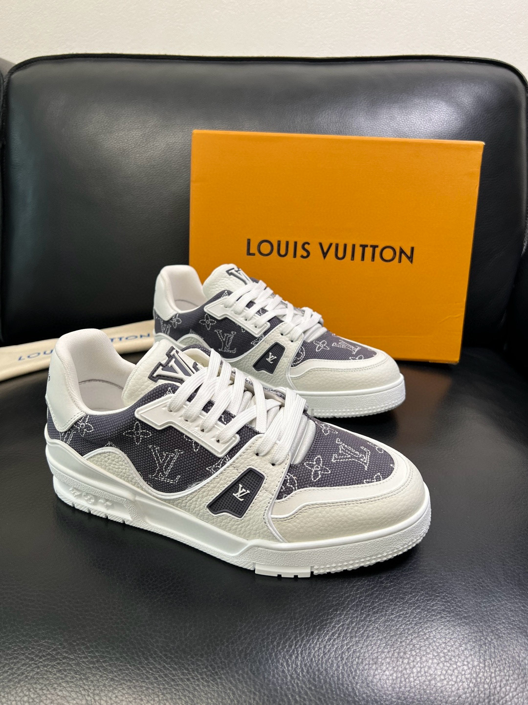 루이비통 Louis Vuitton 스니커즈